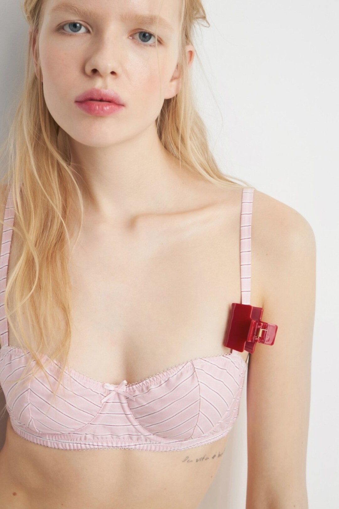 Бюстгальтер Lime, 2 599 руб.