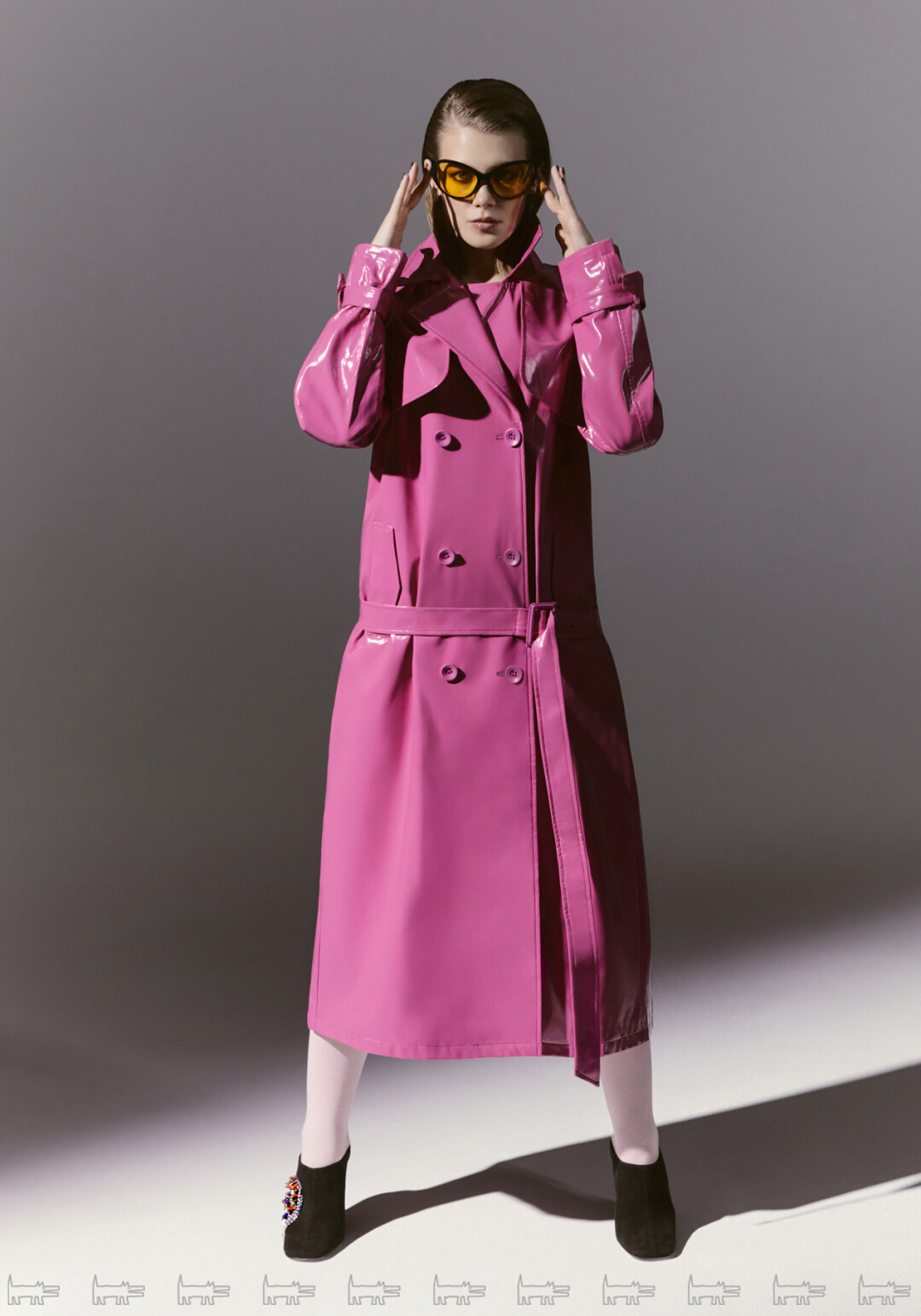 На Ринате: тренч RUSHBAY, туфли DRIES VAN NOTEN
