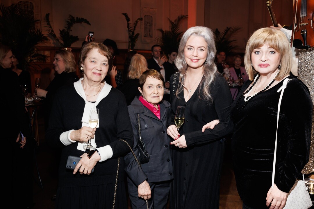 Тамара Москвина, Алла Манилова. Ольга Хабарова