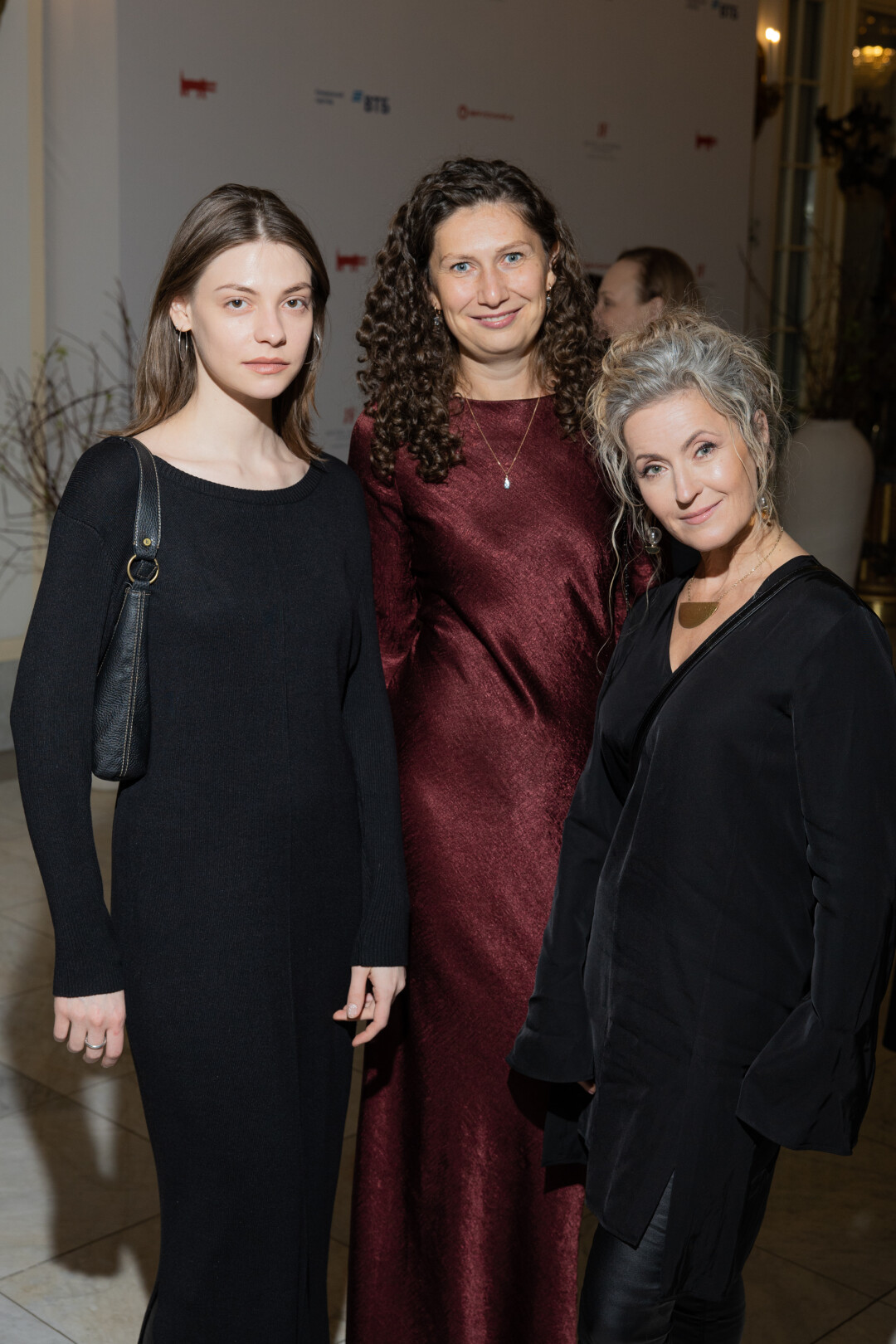 Алёна Ясинская, Ольга Аршанская. Мария Манторова