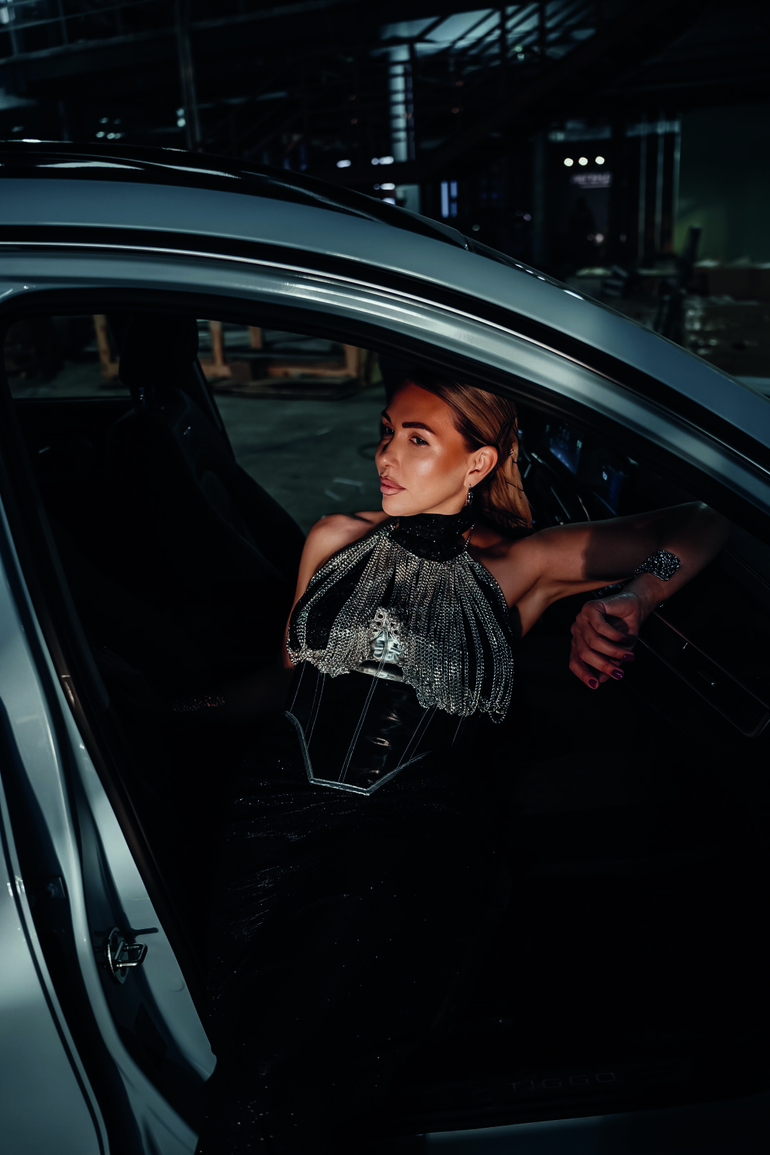 АННА ВАПНЯР, apnyar_anna, 40 лет Основатель и идейный вдохновитель сети ателье тортов Toti Вечернее платье AMI CHERY TIGGO 7