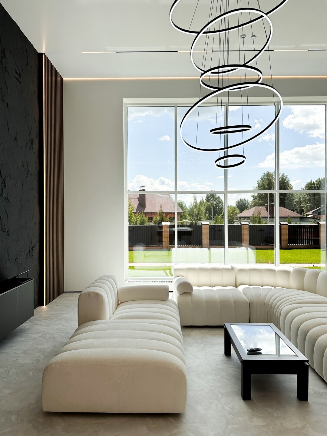 Ремонт выполнен компанией «РеНова+» по дизайн-проекту Арины Колыгановой