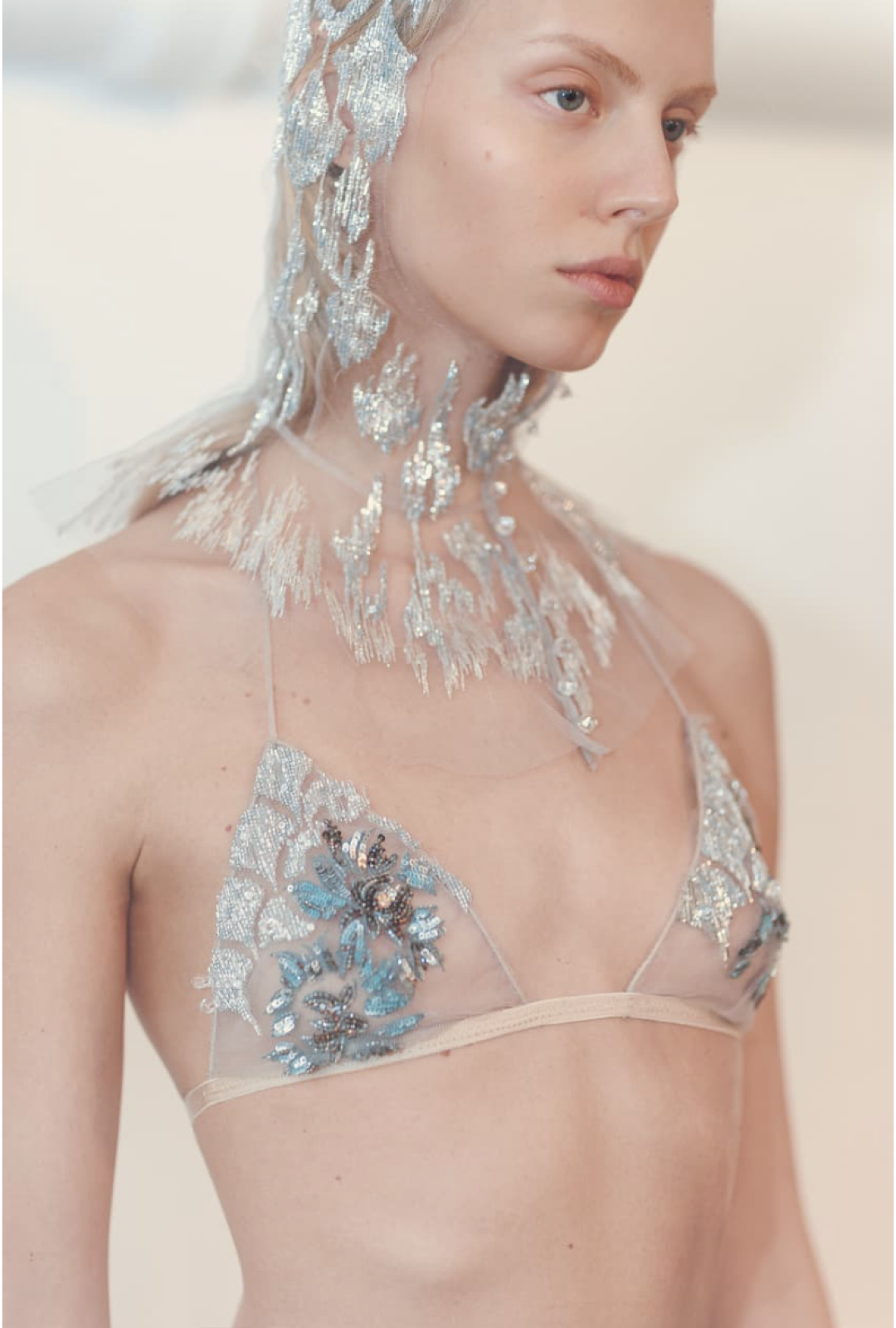 Бэкстейдж показа Ulyana Sergeenko Haute Couture