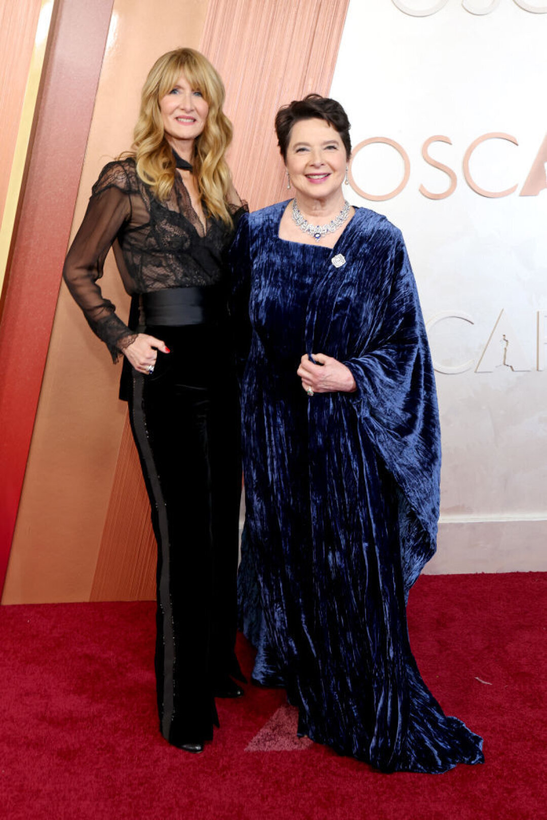 Лора Дерн и Изабелла Росселини в Dolce & Gabbana