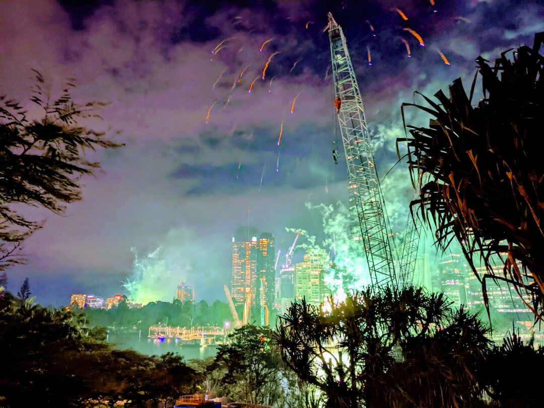 Фейерверк на день Австралии в Брисбане