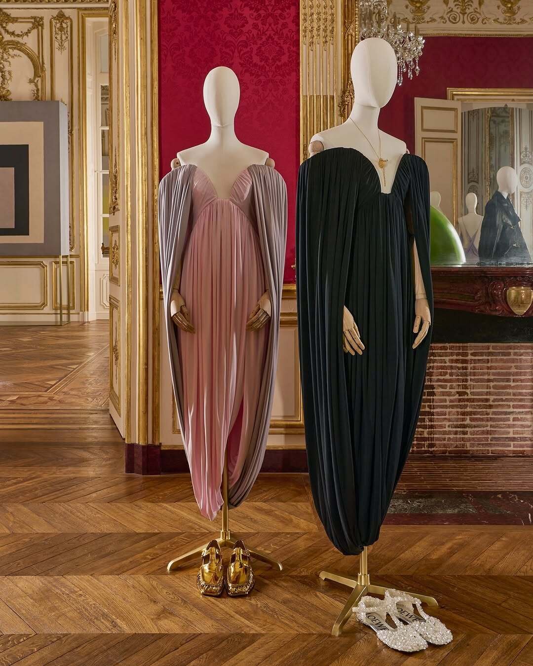 Тема сложносочиненных драпировок раскрыта