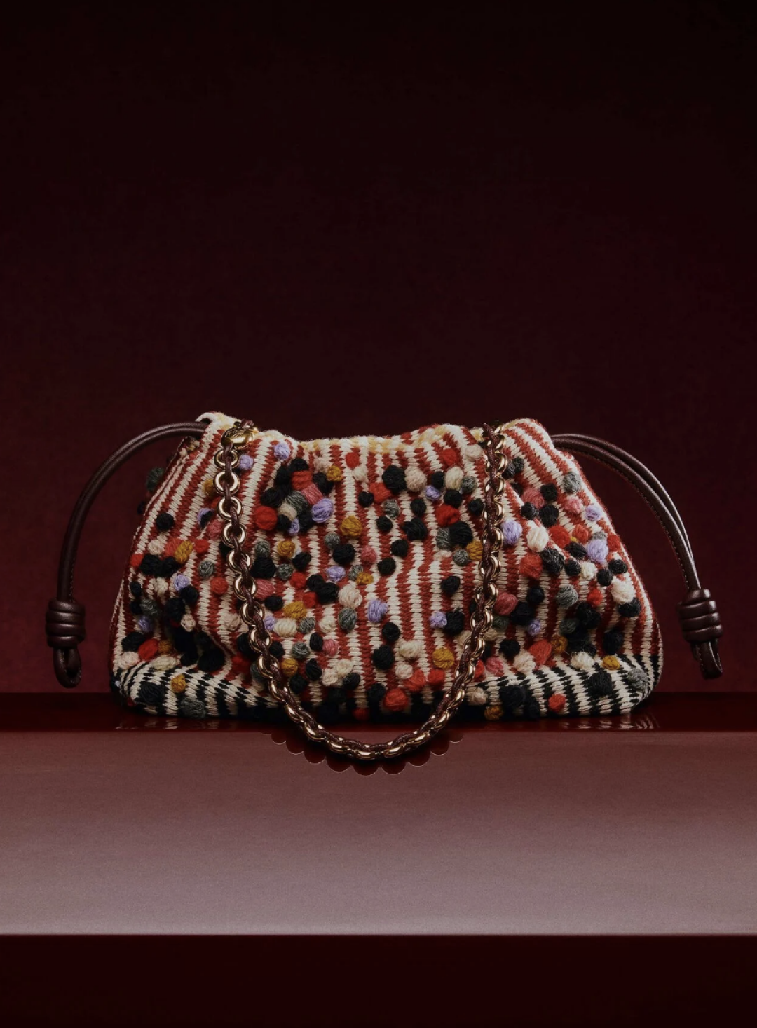 Новый it-кисет в микро-помпонах!