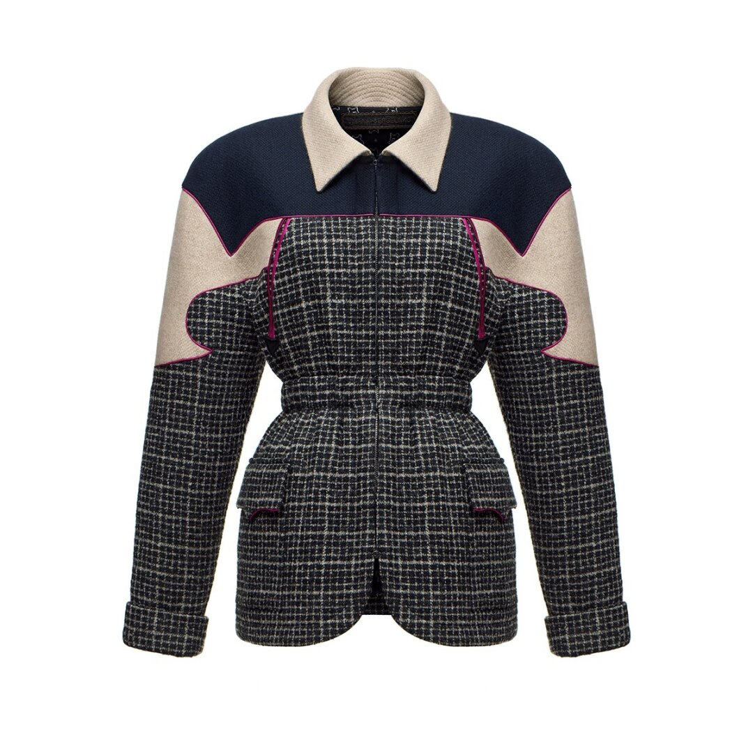 Ulyana Sergeenko, 450 000 руб.