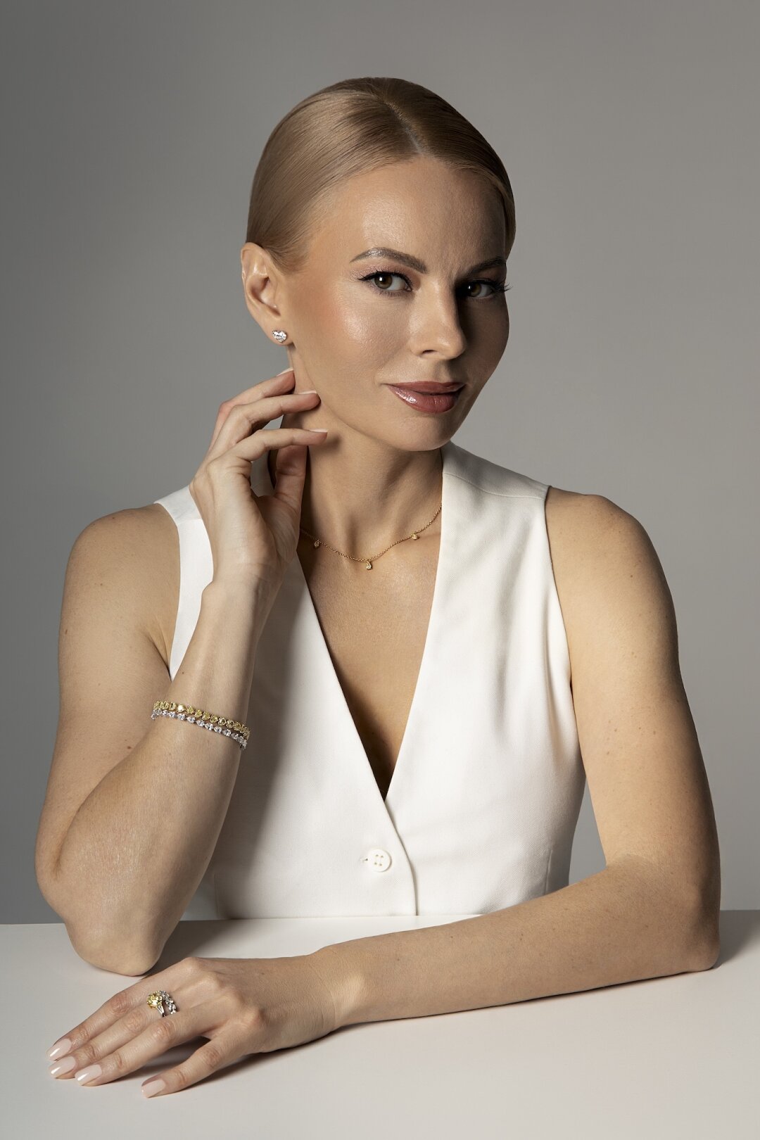 Браслеты, кольца, колье, серьги MERCURY, коллекция CLASSIC