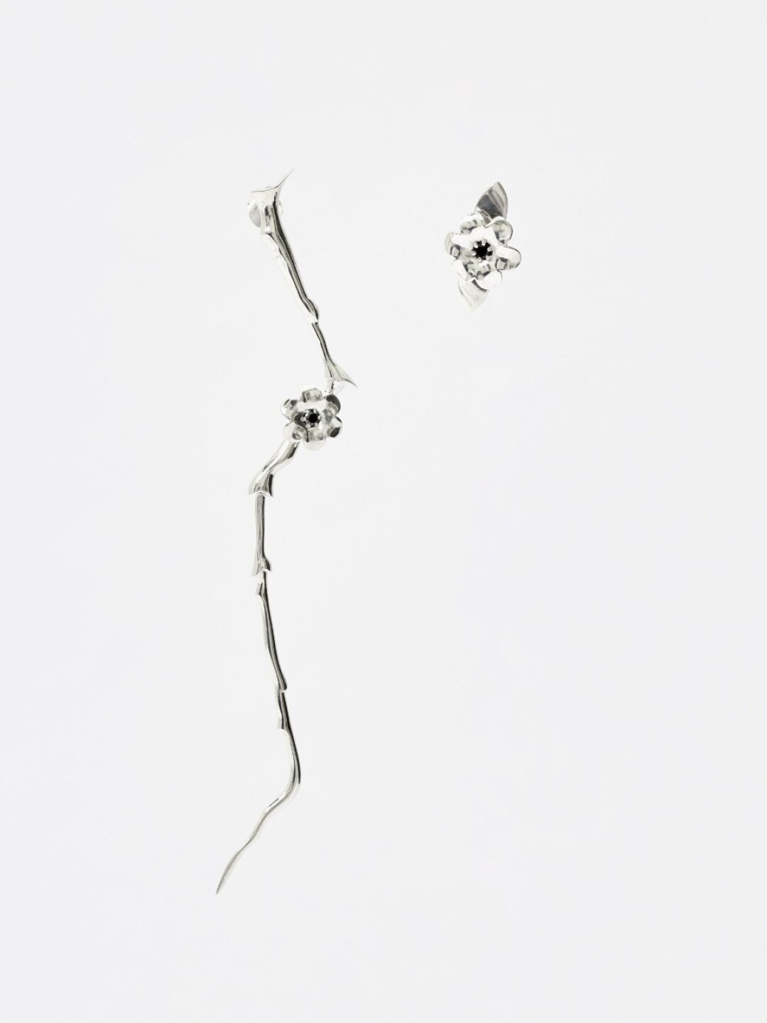 Серьги SØLV, 20 000 руб.