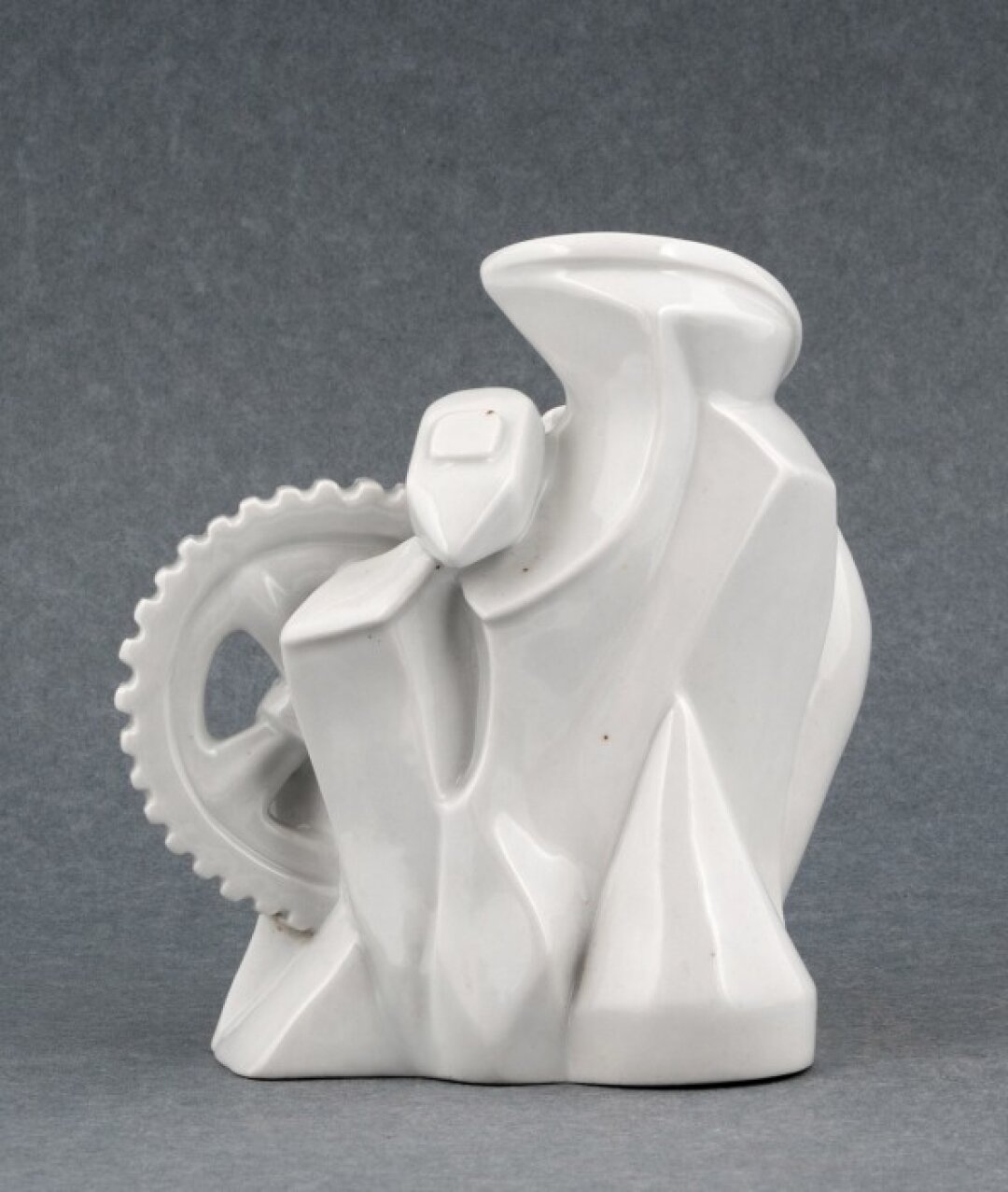 Наталья Данько, ваза «Футуристическая». СССР, Государственный фарфоровый завод (ГФЗ), 1919 год