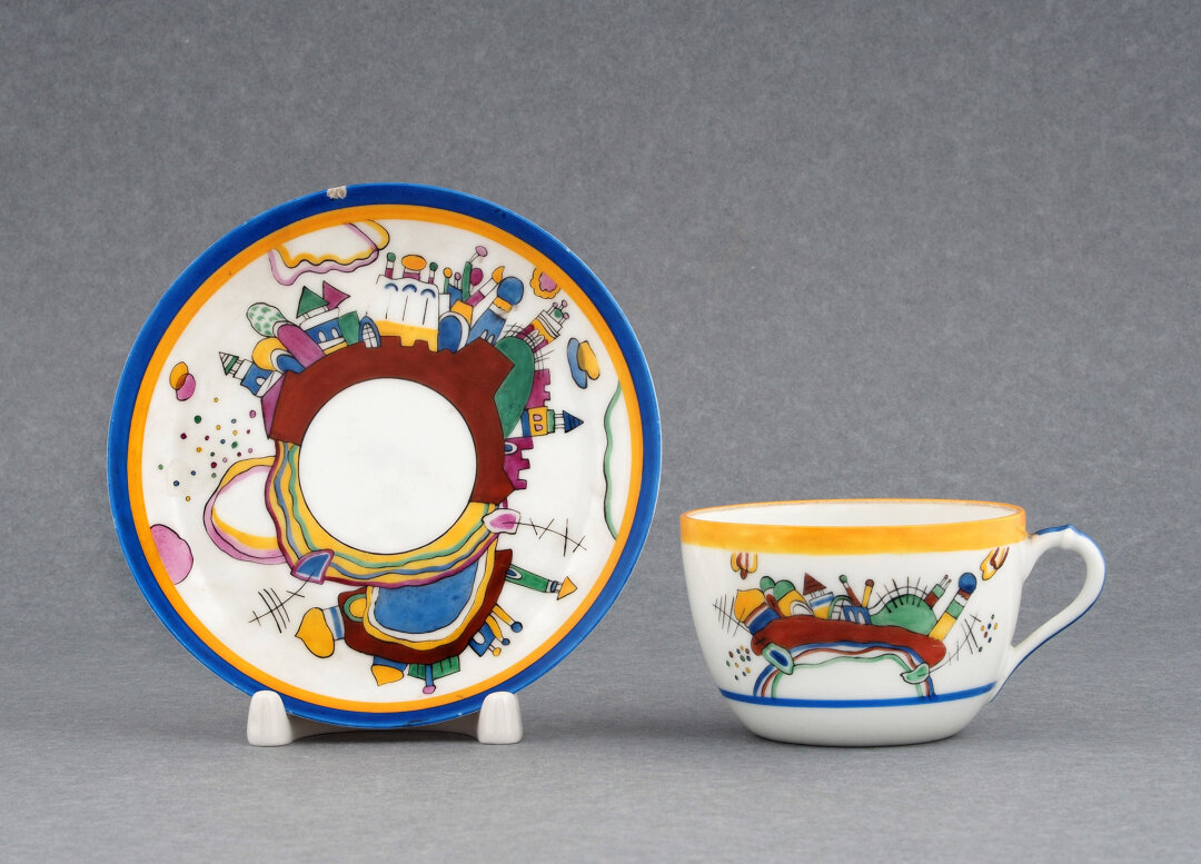 Василий Кандинский, Чашка с блюдцем «Городок». СССР, Государственный фарфоровый завод (ГФЗ), 1922 год