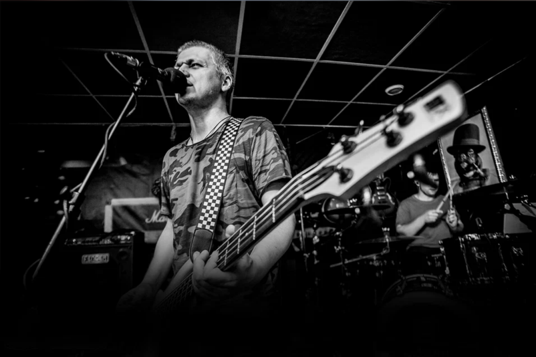 Группа «Потомучто»