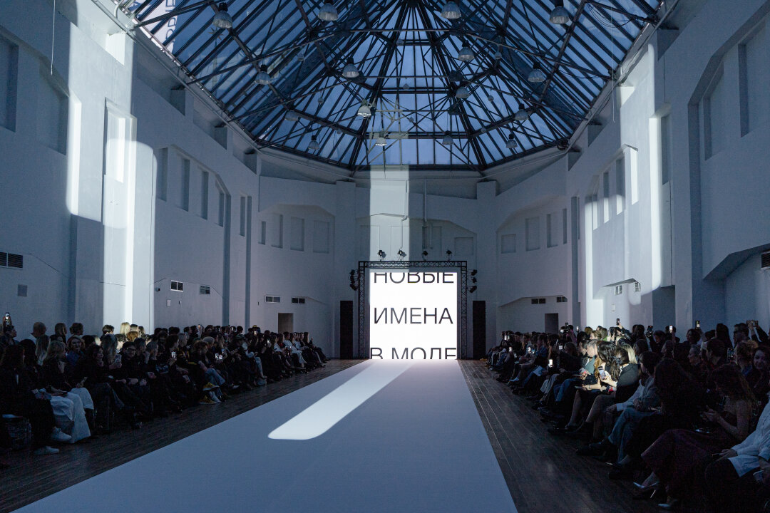 Атриум модного универмага ДЛТ