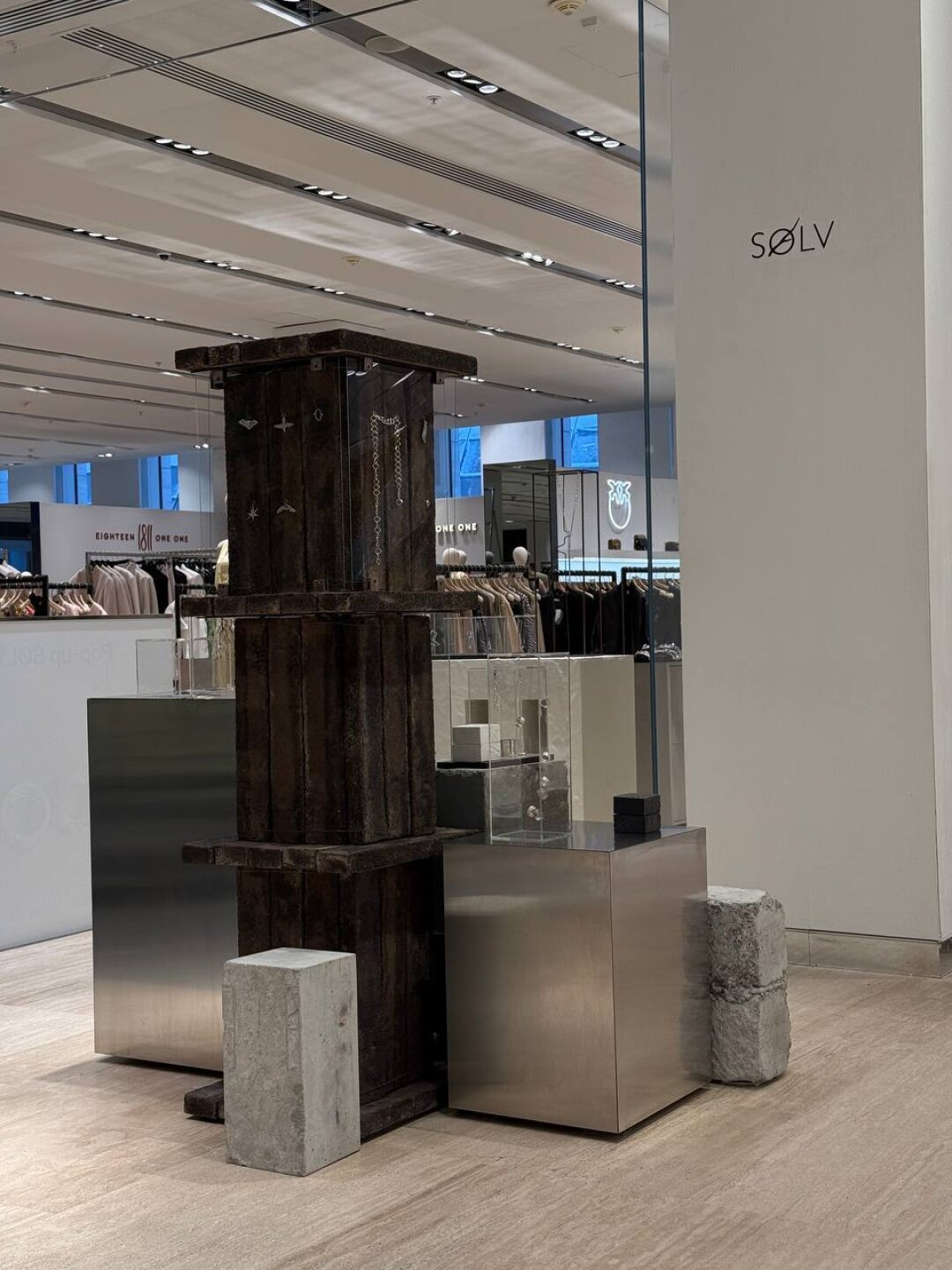 Pop-up SØLV в «Цветном»