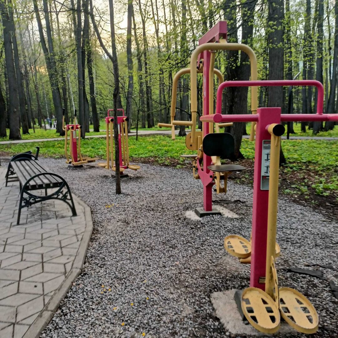 Сквер на Зорге