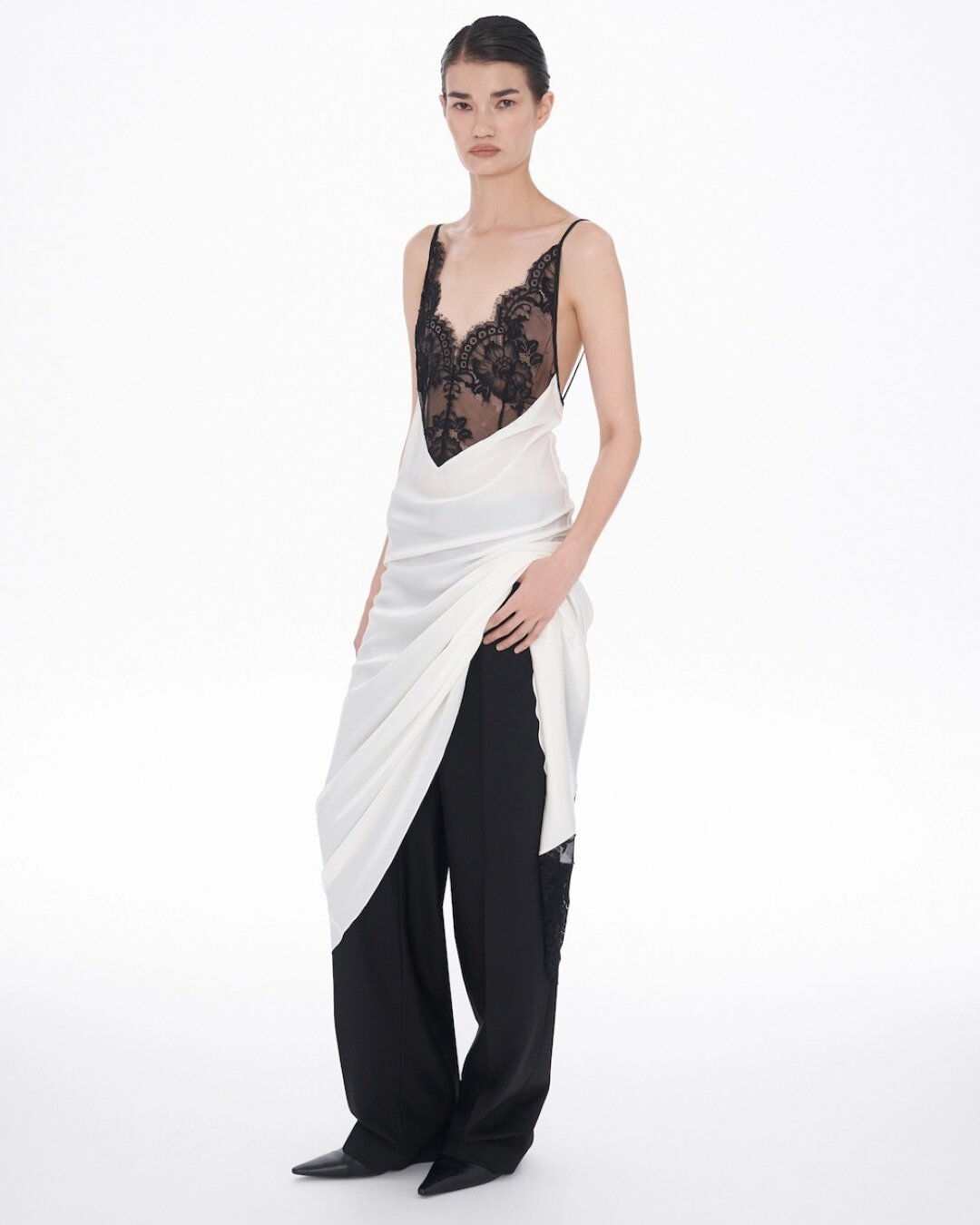 Платье Pervert, 70 000 руб.