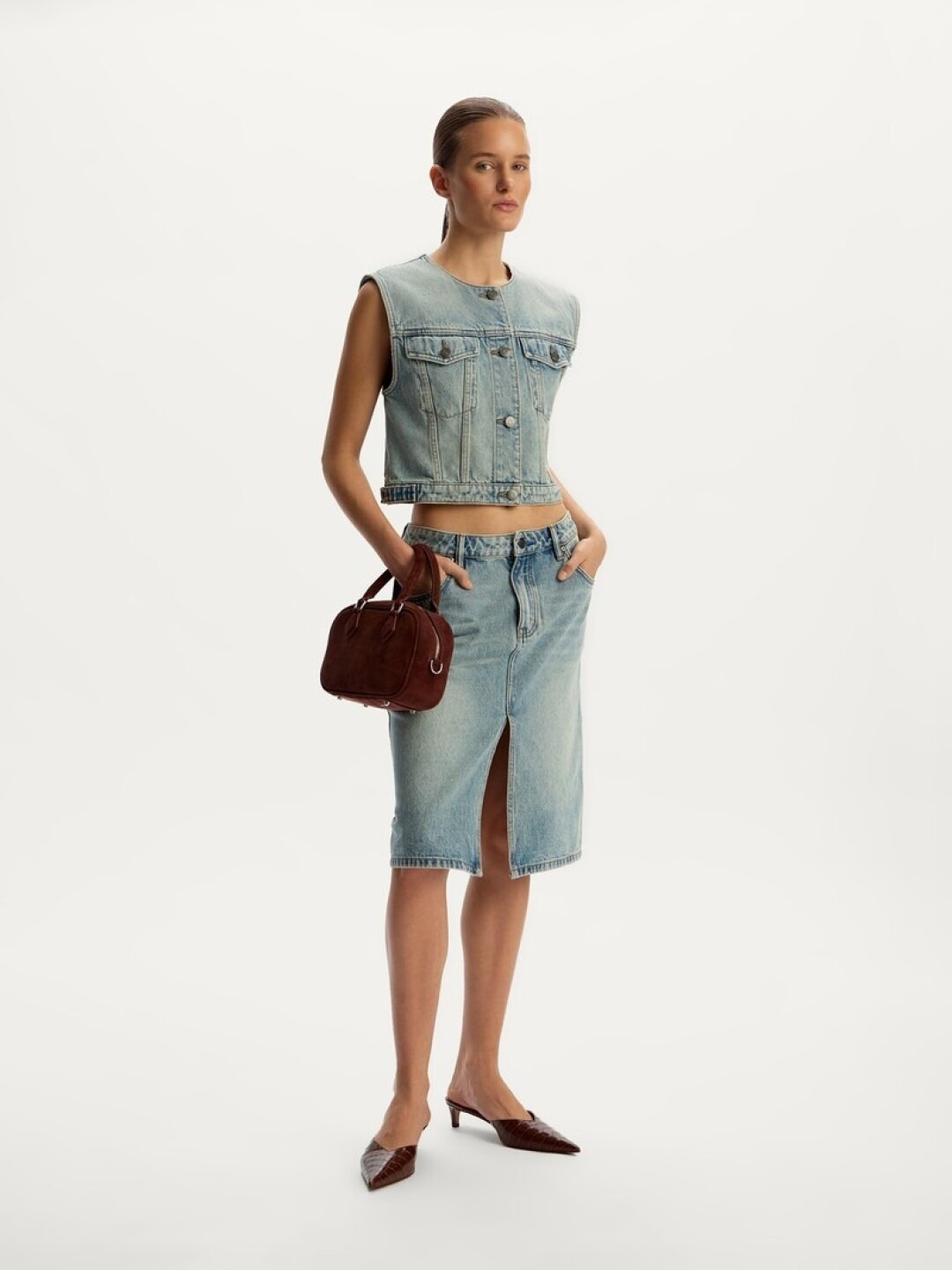 12Storeez, 12 000 руб.