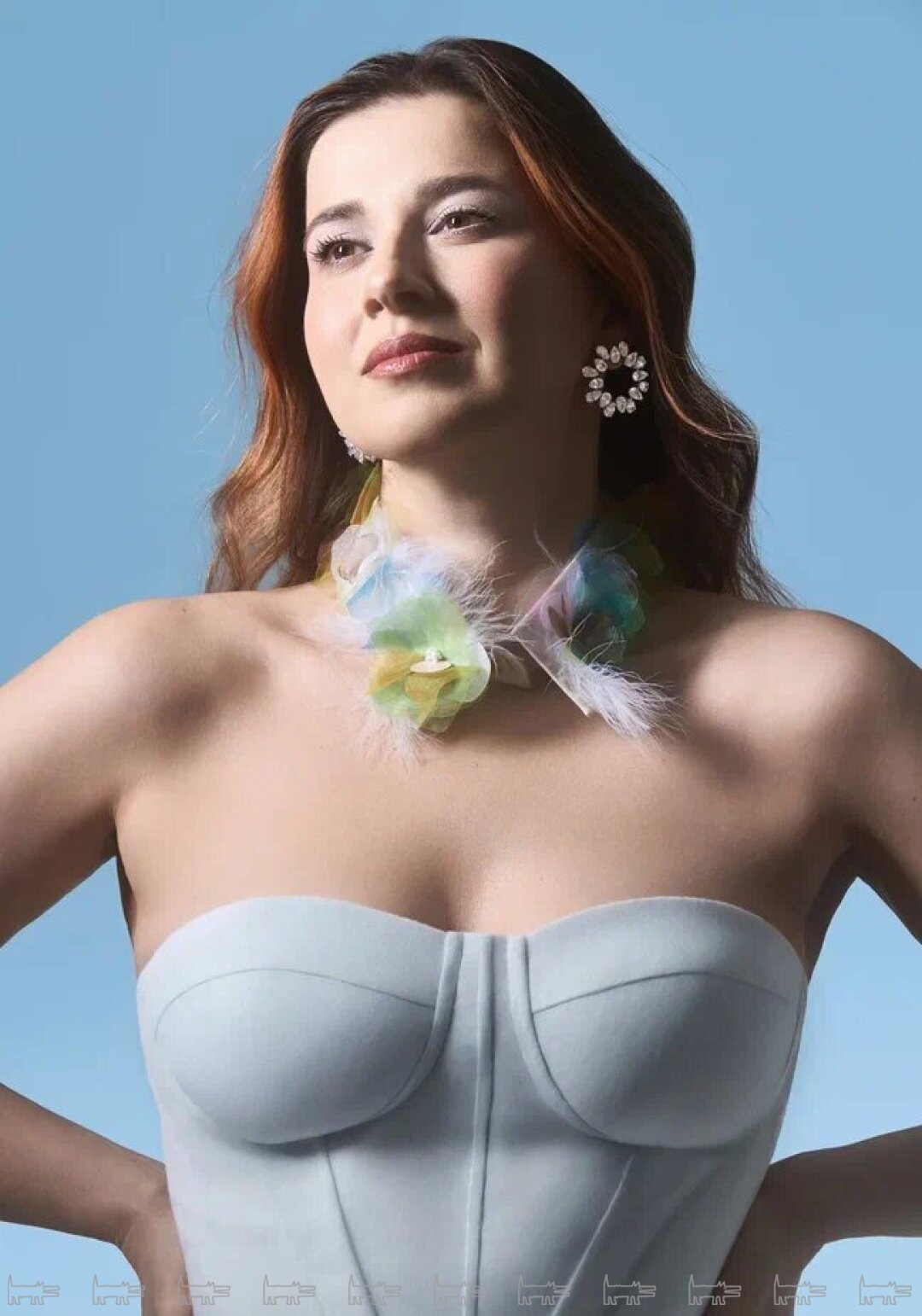 на Екатерине Заславской: серьги SWAROVSKI (AllTime), ворот OLA OLA