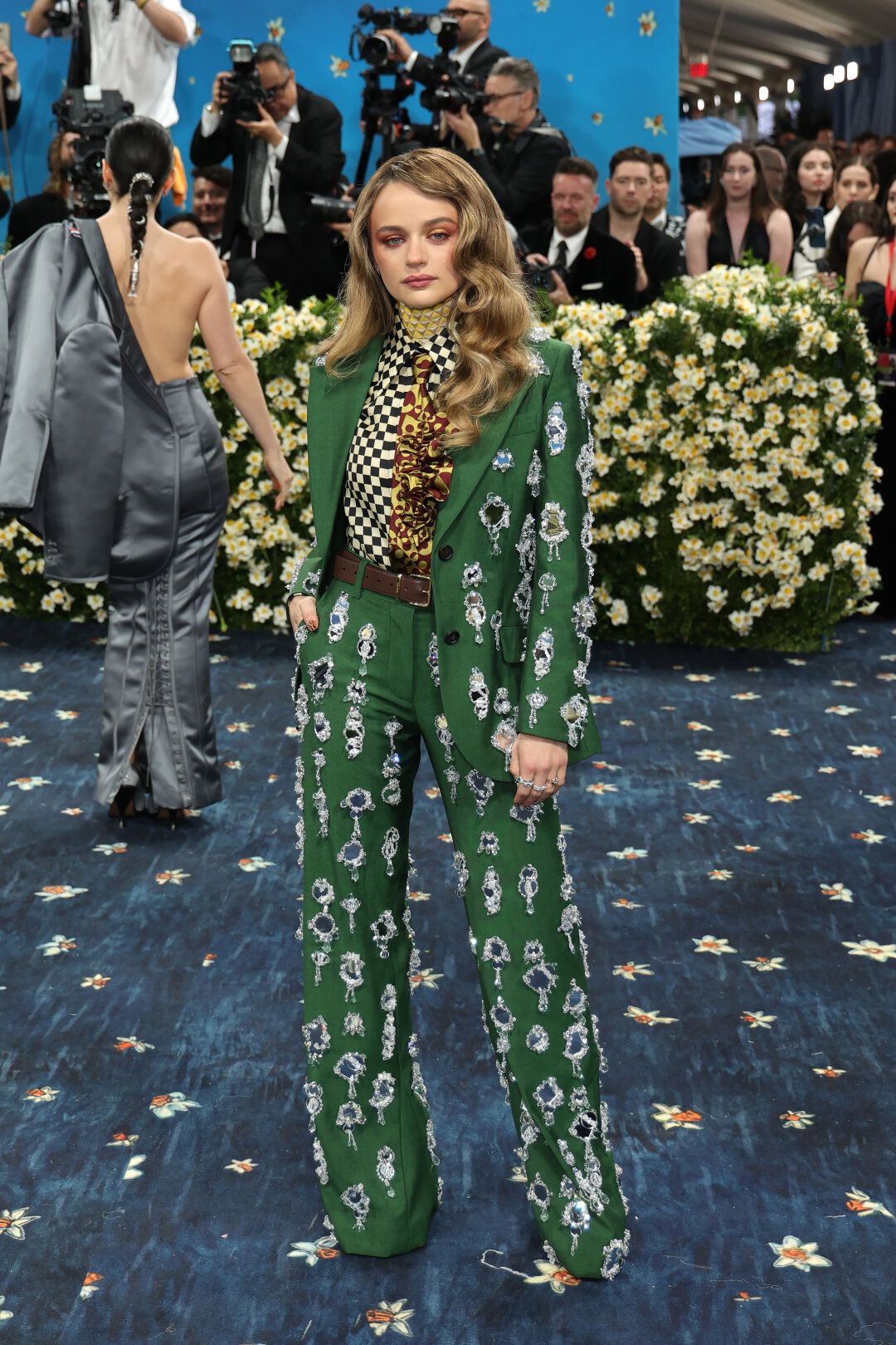 Джои Кинг в Miu Miu