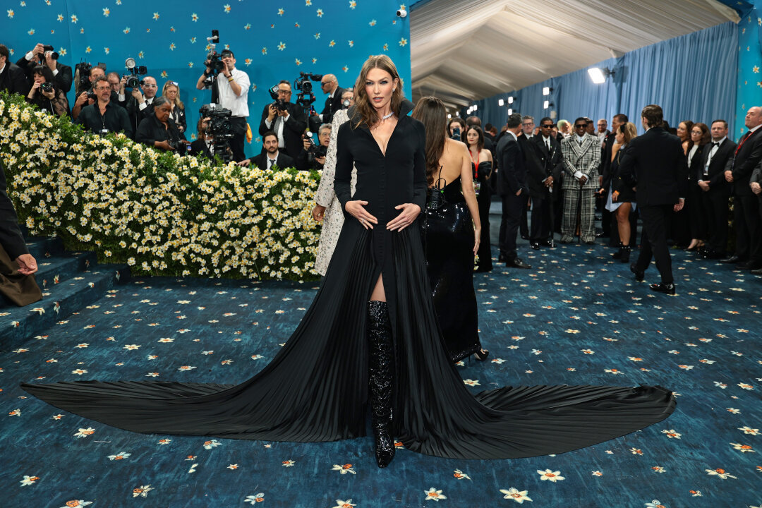 Карли Клосс