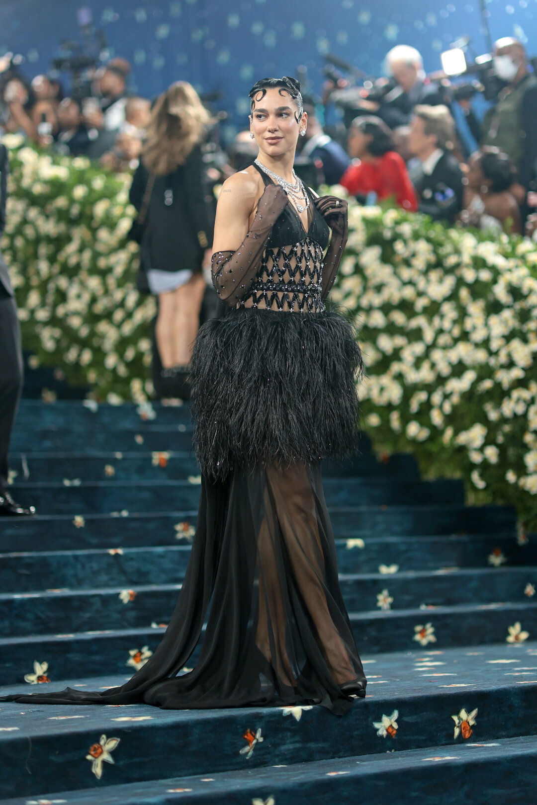 Дуа Липа в Chanel