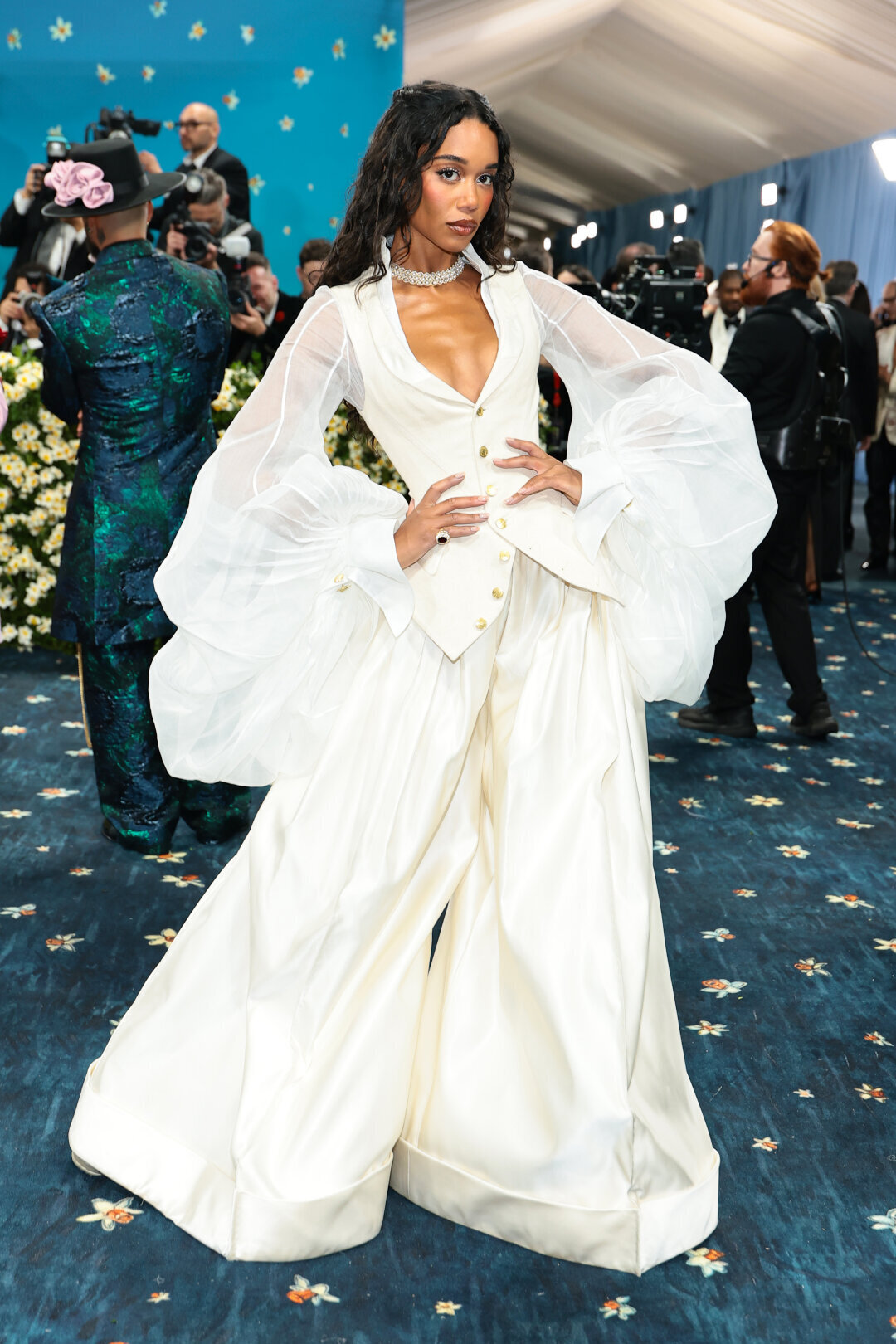 Лора Харриер