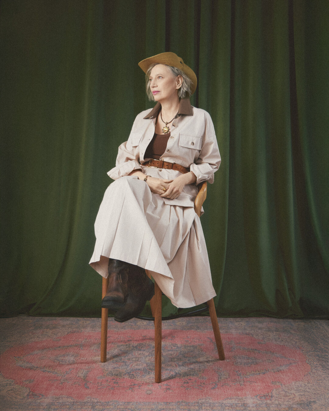 Куртка, юбка и топ BRUSNIKA, сапоги ZARA