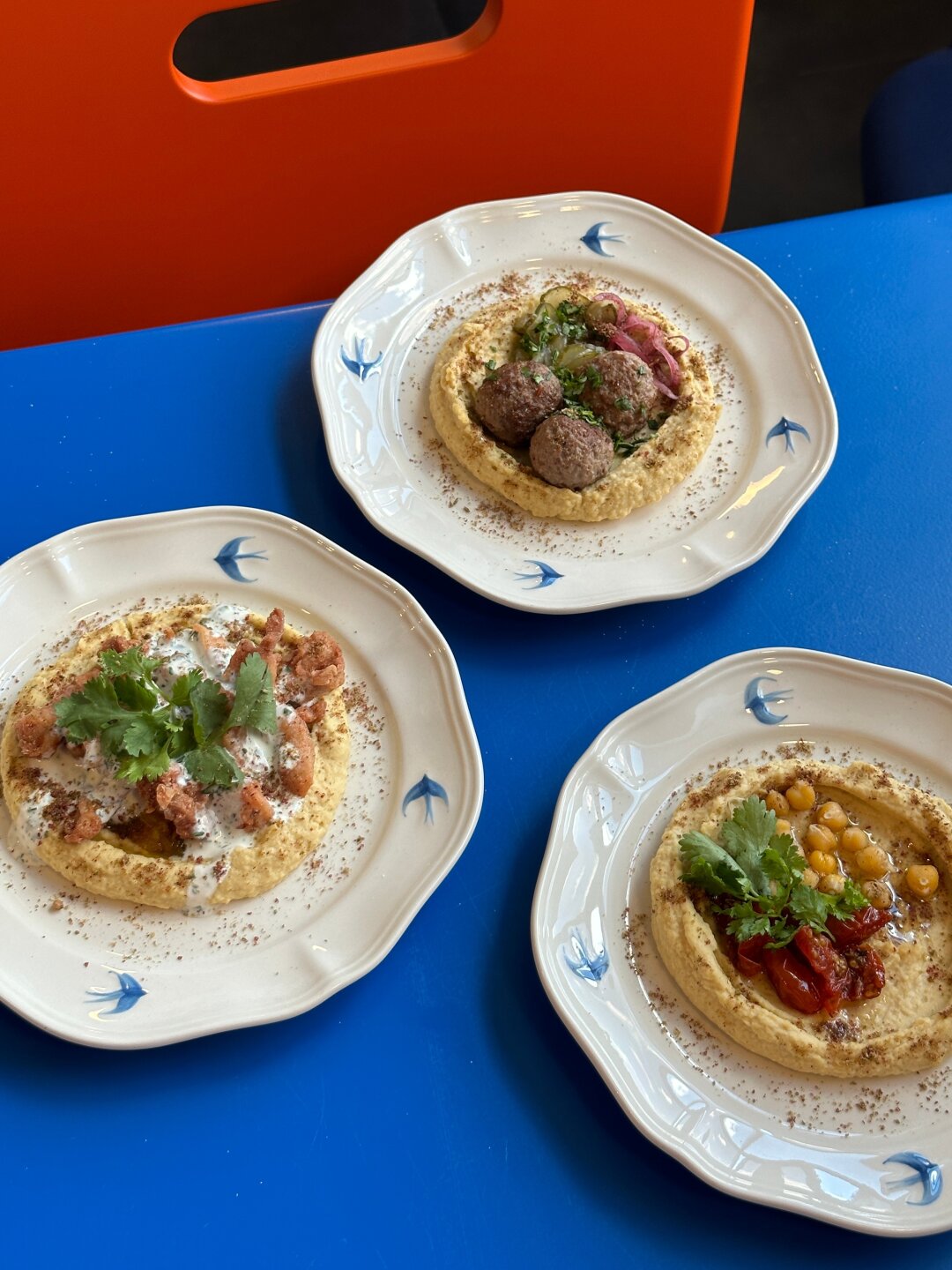 «Мигранты»