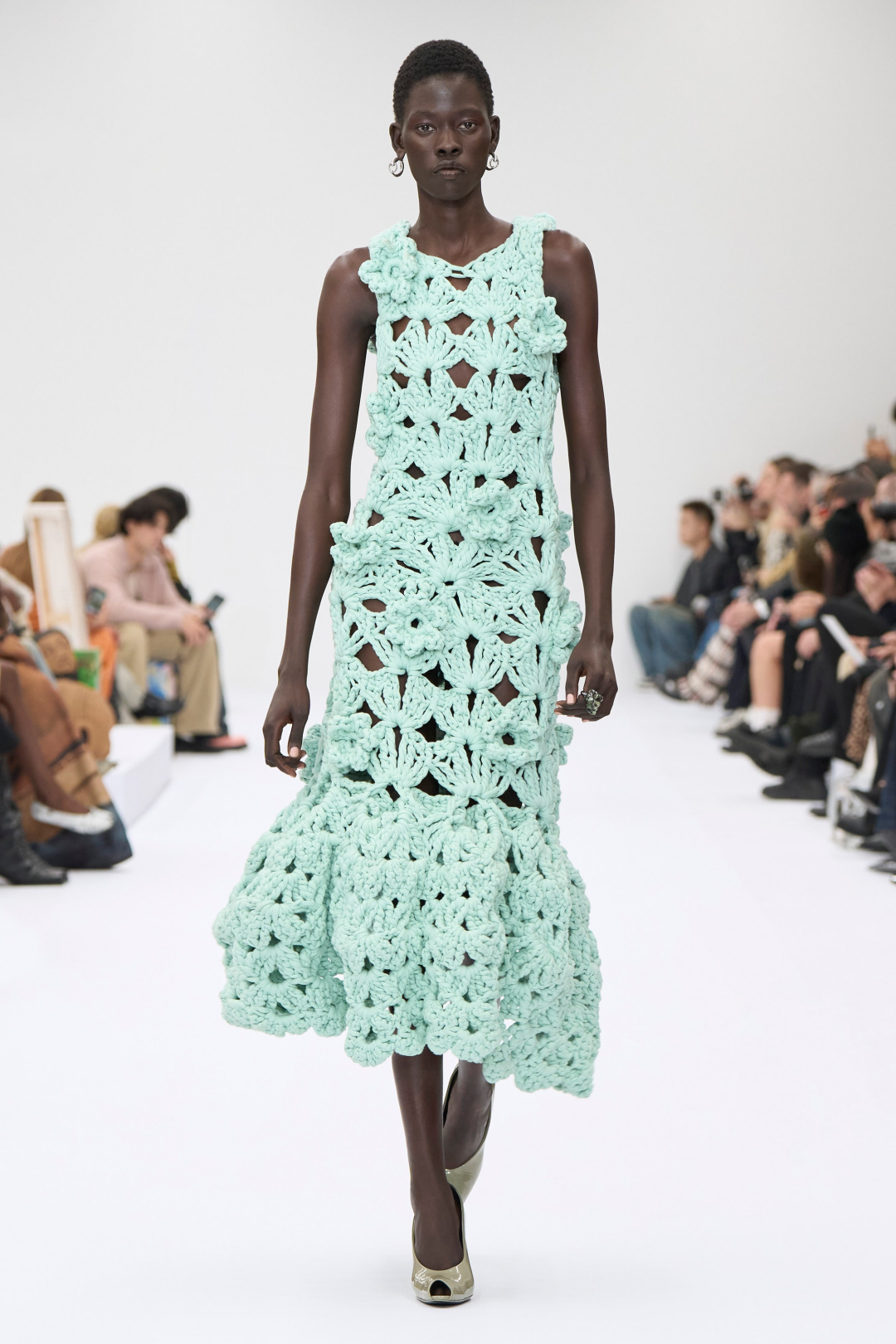 Кроше-авангард Acne Studios SS'25 заказывали?