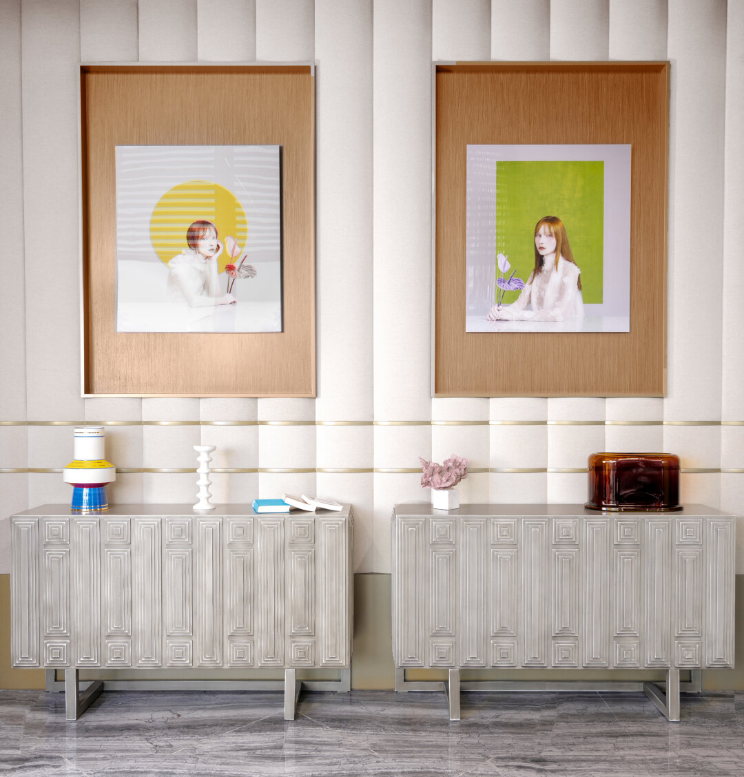 В коллекции Bayou Villas и Lara Barut Collection — более 200 работ 23 современных (как правило, турецких) художников (от видео-арта и скульптур до