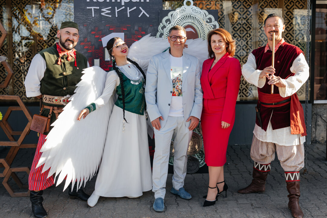 Михаил Кумпан, Елена Гладышева