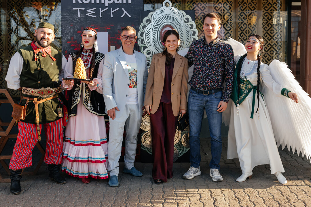 Михаил Кумпан, Зарина Космынина, Иван Космынин