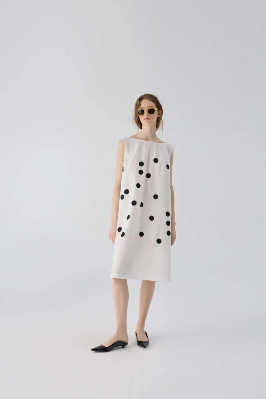 Платье «Линии», 16 500 руб.