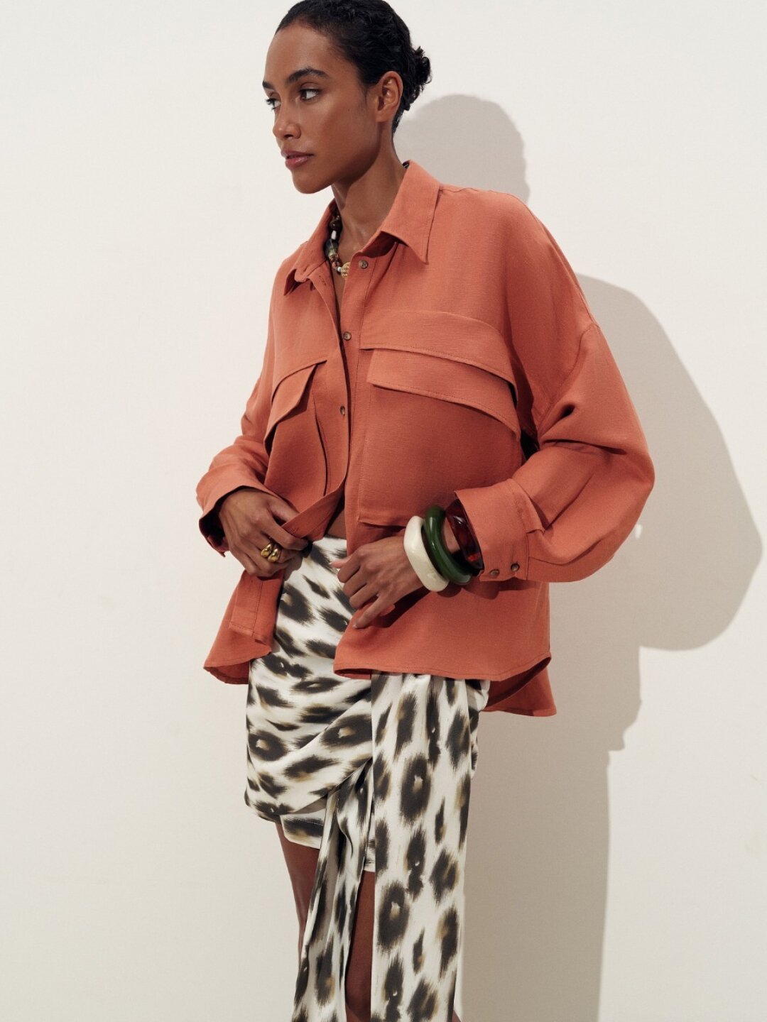 Рубашка Nude Story, 18 450 руб.