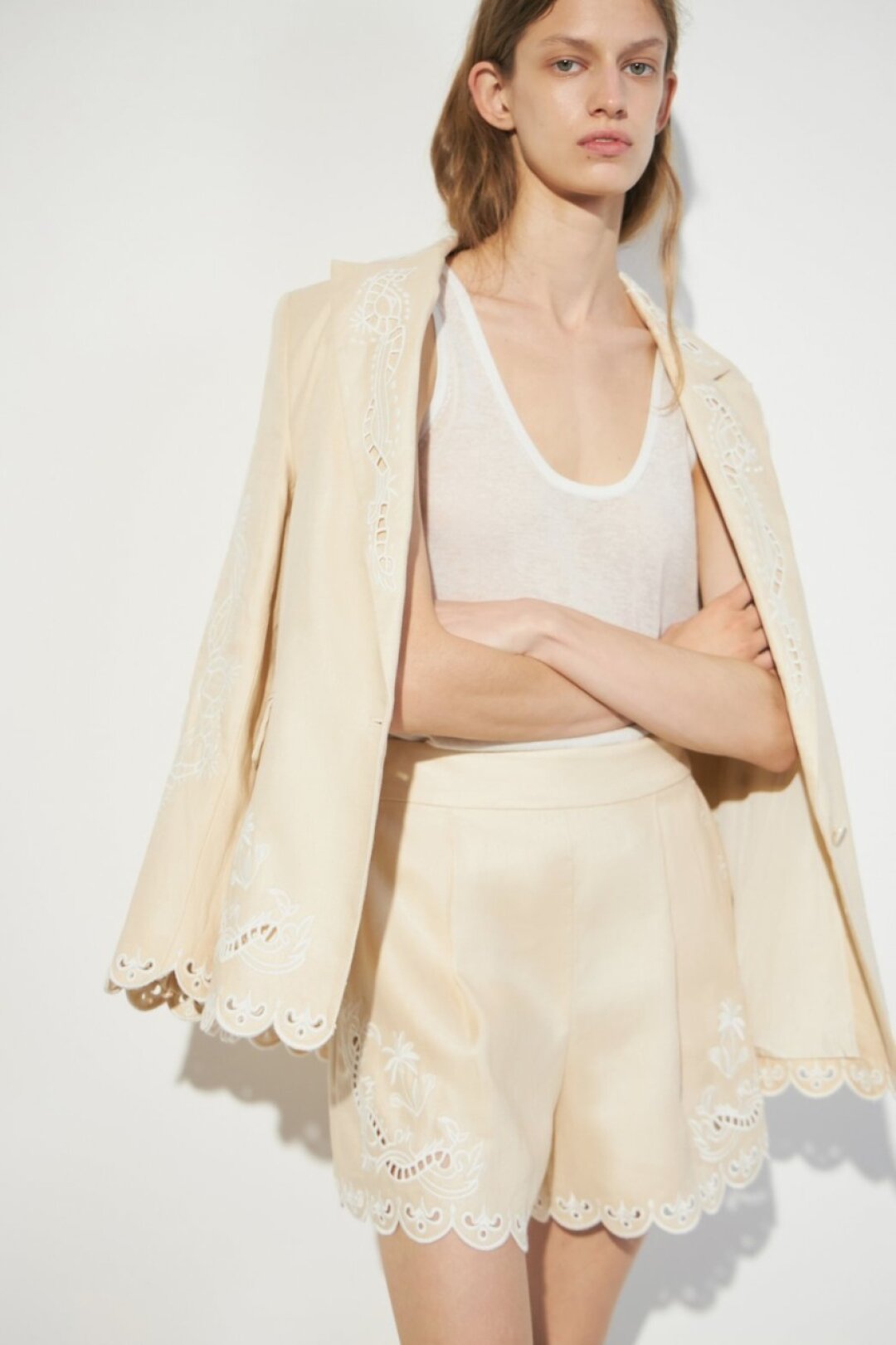 Шорты Lime, 6 999 руб.