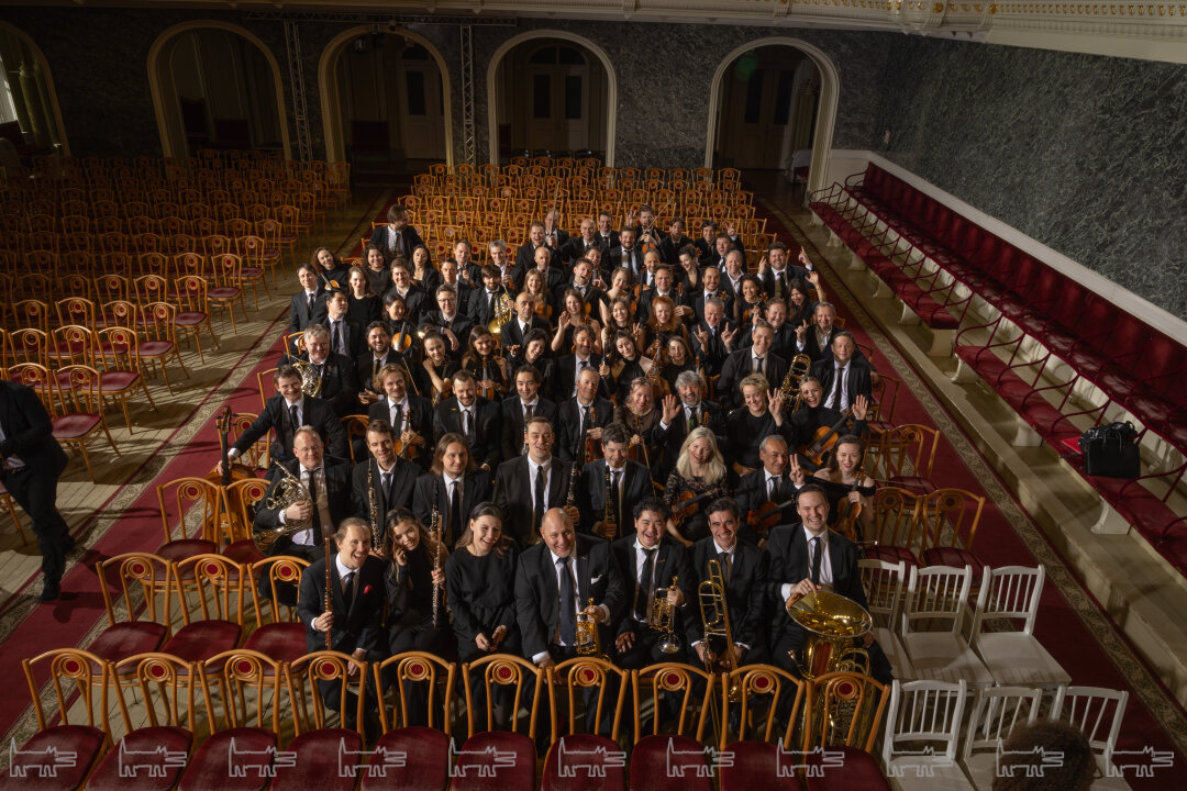 Музыканты оркестра musicAeterna