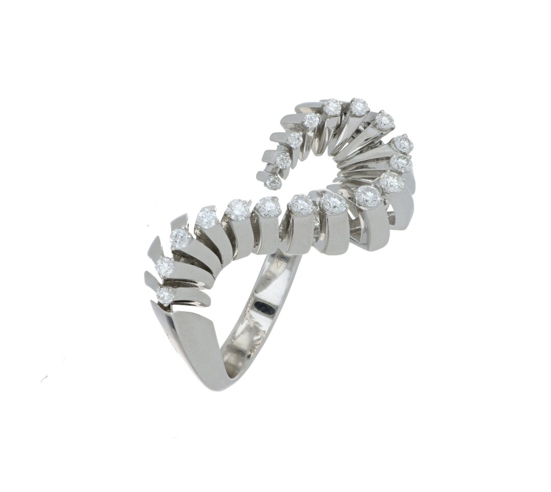 Кольцо FerriFirenze, 1 485 000 руб.