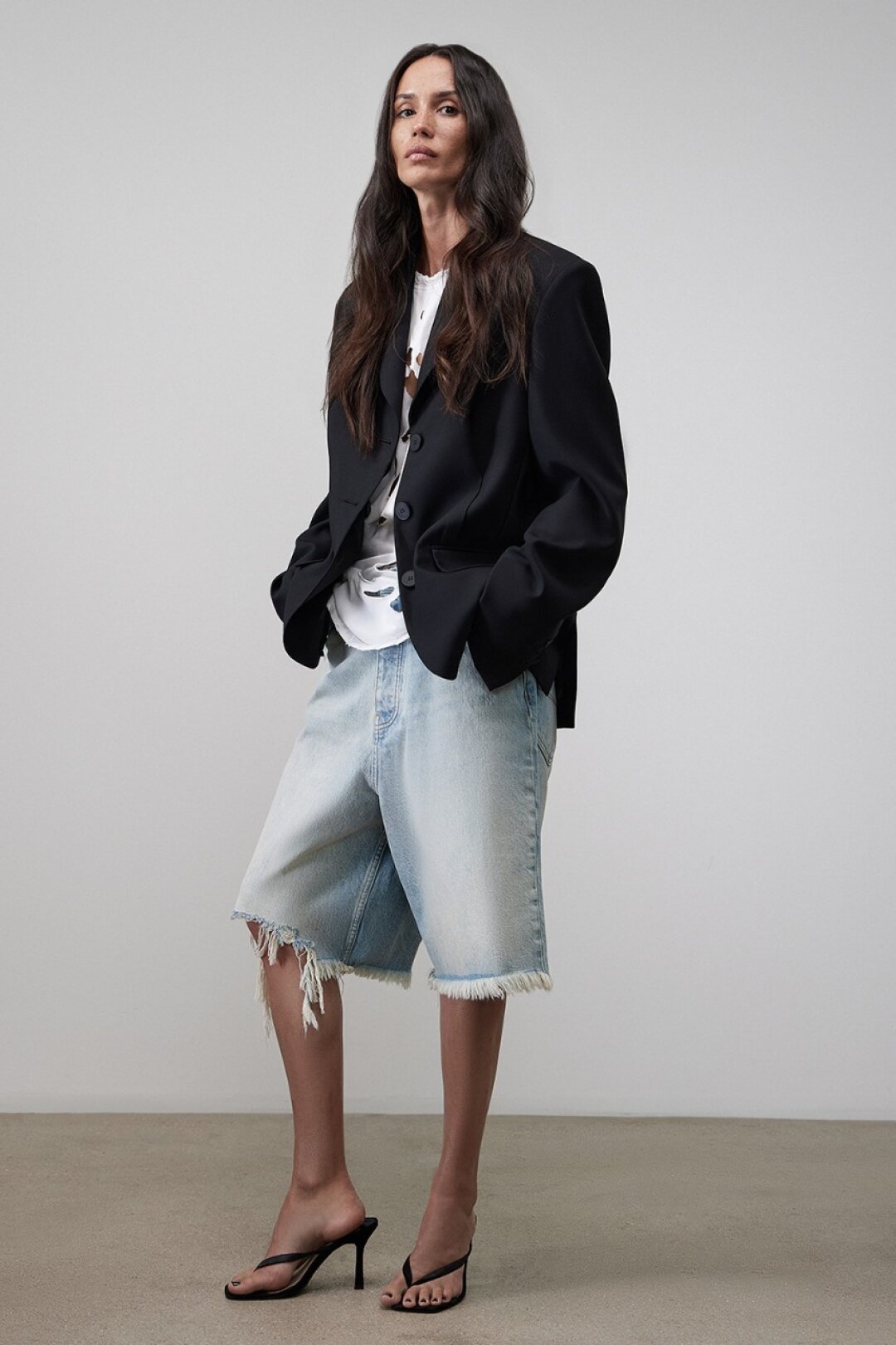 Pervert, 35 000 руб.