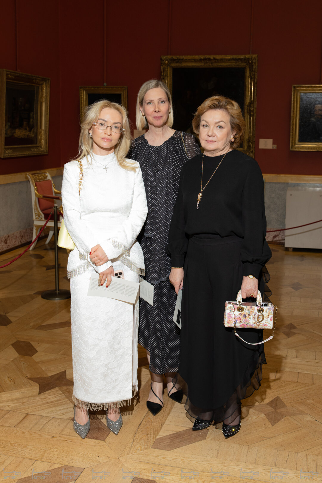 Виктория Романова, Ирина Малышева