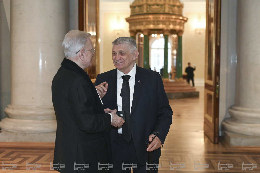 Михаил Пиотровский, Александр Сокуров