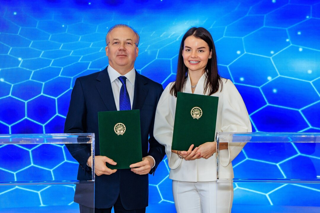 Премьер-министр Правительства Республики Башкортостан Андрей Назаров и председатель движения «Здоровое Отечество» Екатерина Лещинская