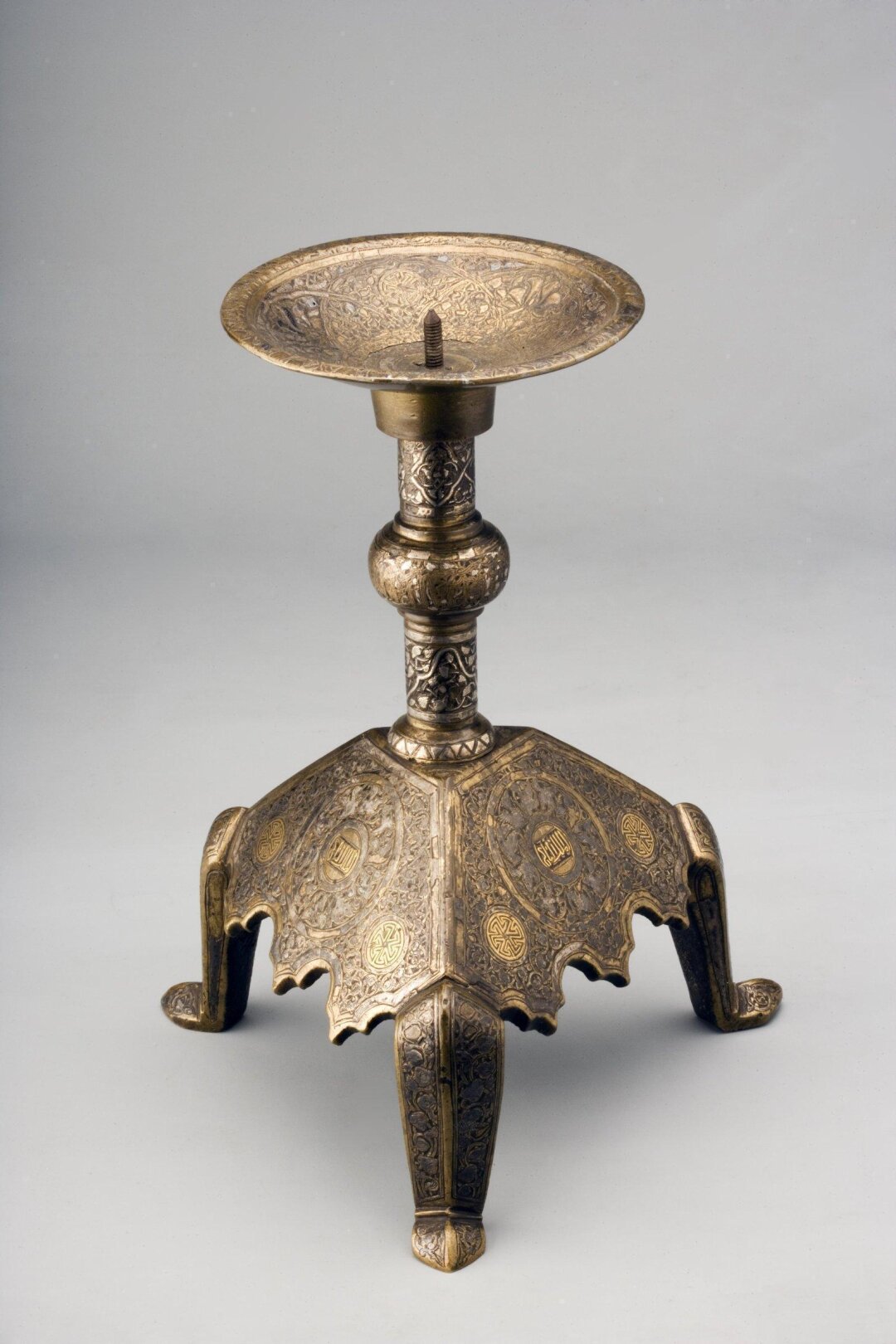 Подсвечник, Сирия (или Египет), XIV век.