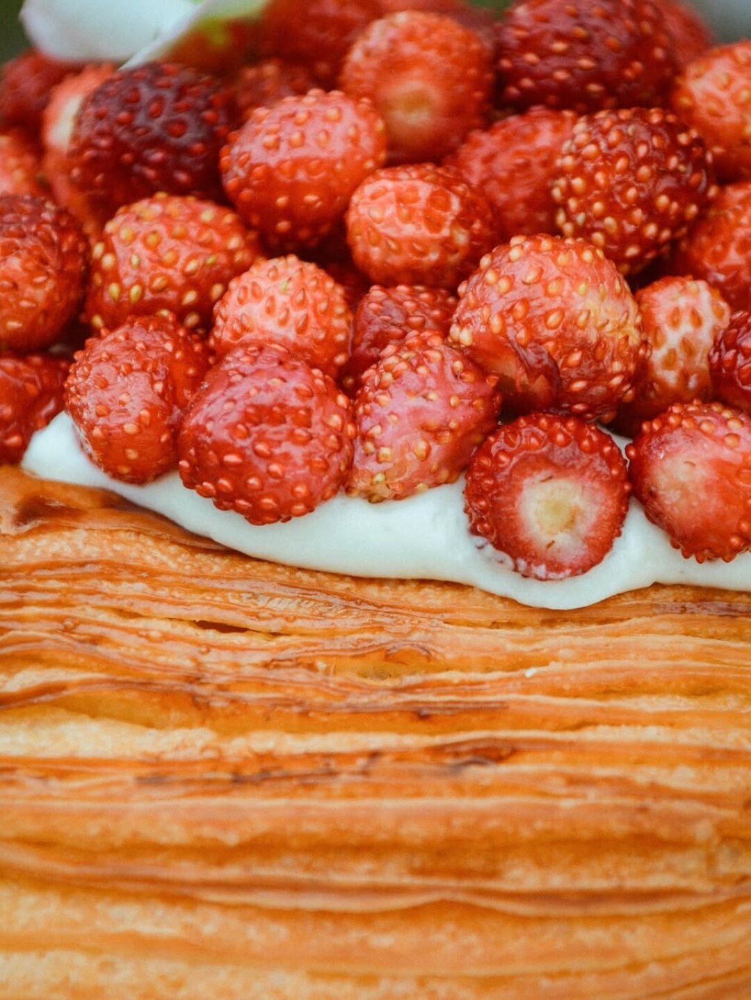 Даниш с земляникой из кофейни «Фрай»