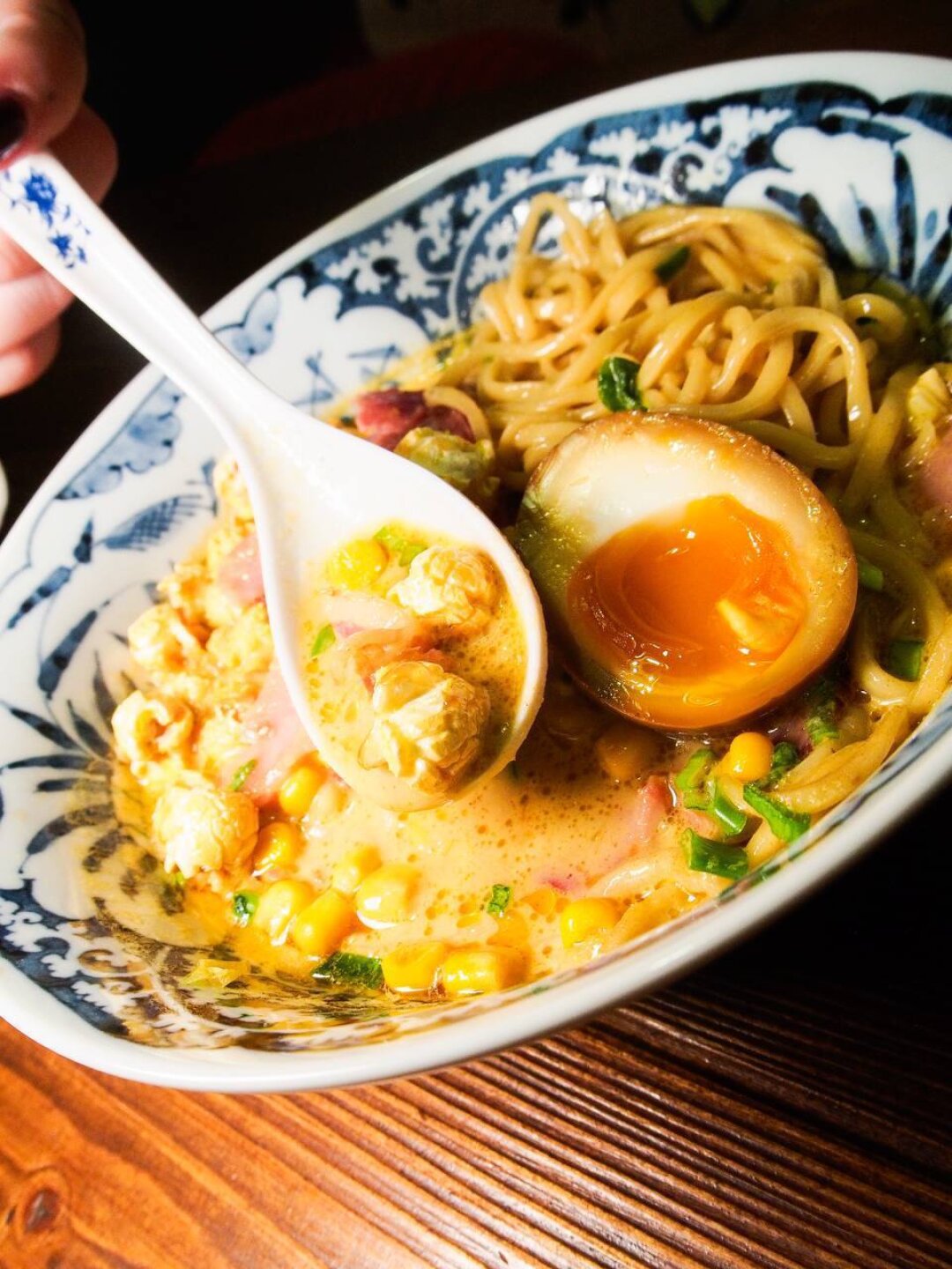 Рамен с попкорном из «Лапсы»