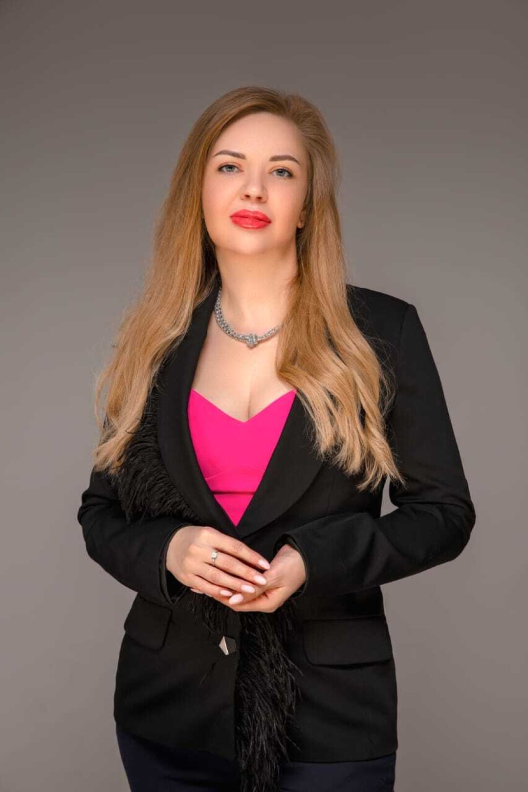 Яна Лейман Врач-косметолог, дерматовенеролог, основатель клиники Krasota Profi by Yana Leyman и руководитель Международного учебного центра «Красота