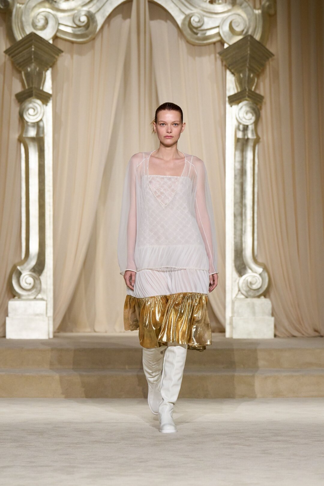 Косплеим Ферреро Роше!