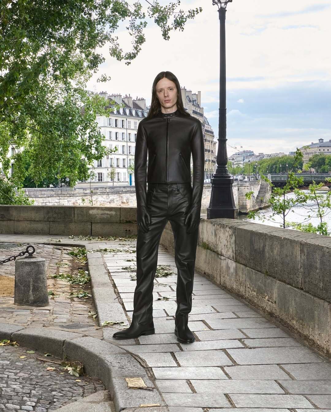 Look 15
