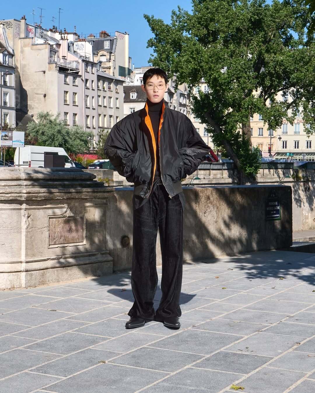 Look 16