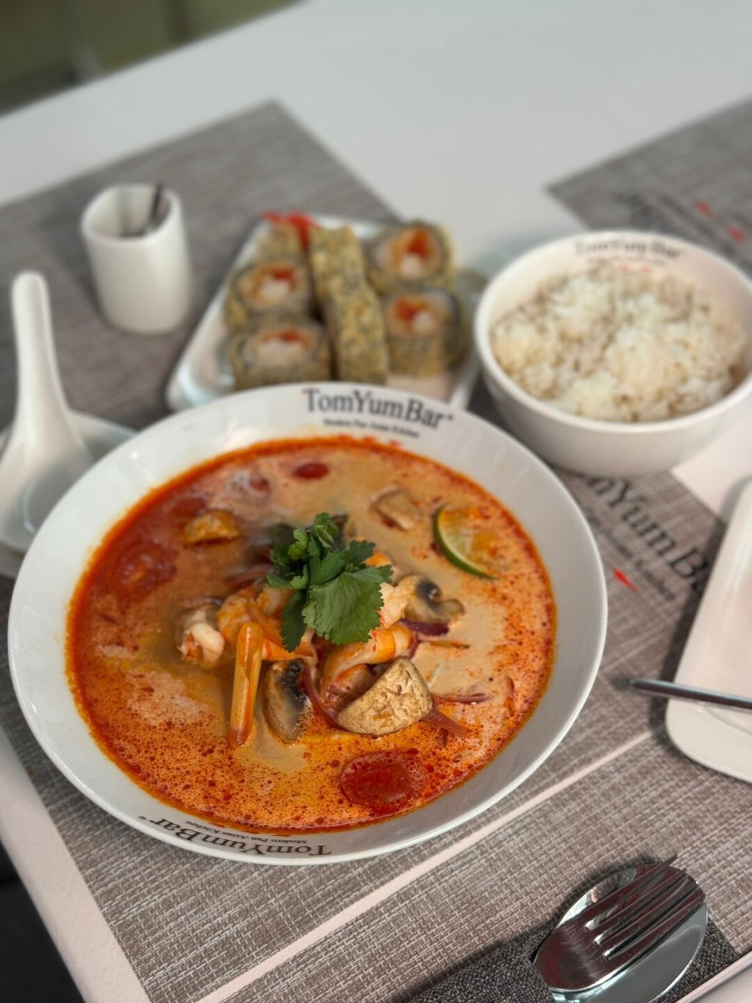 TomYumBar